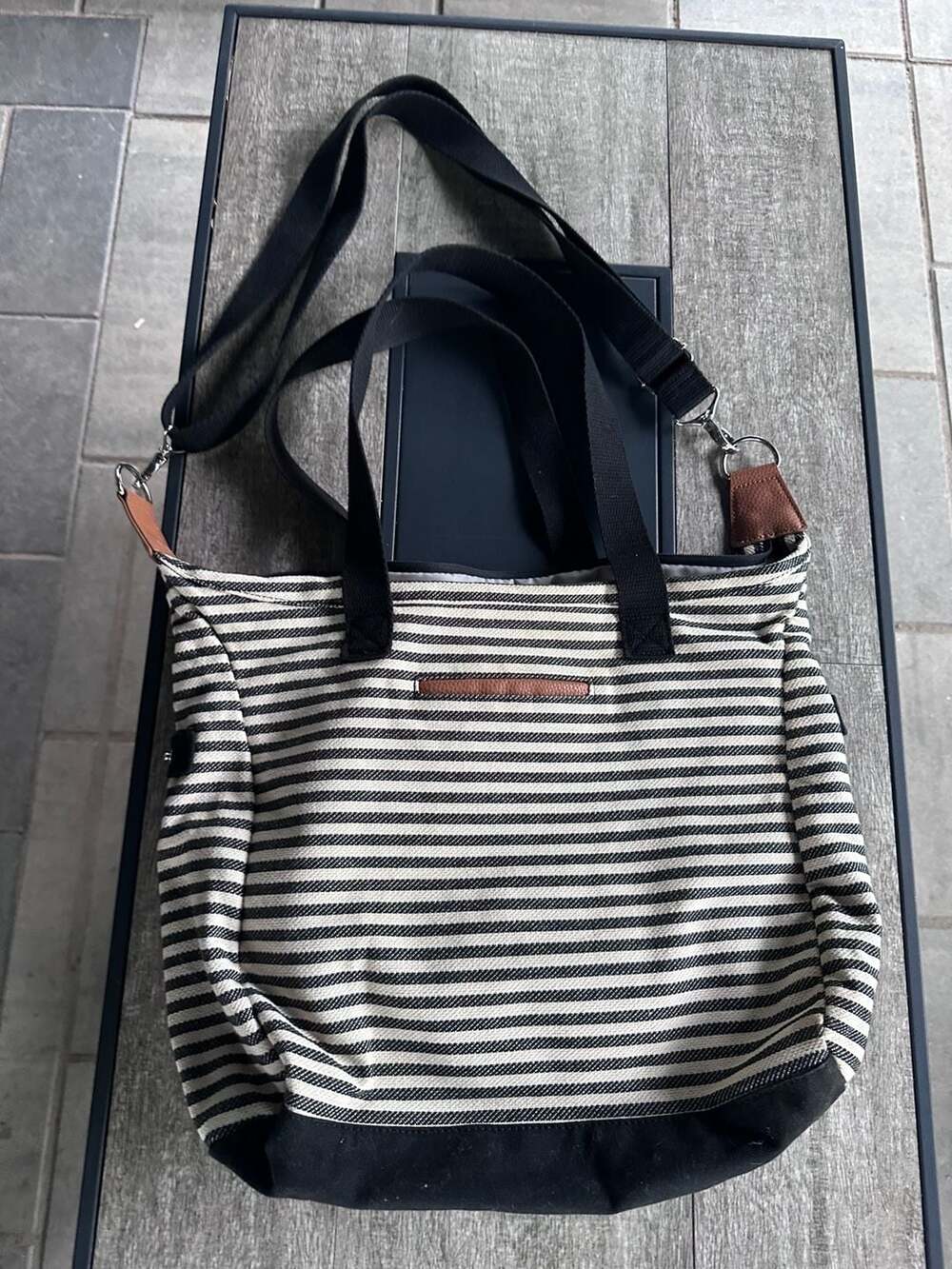 Thirty One Dark Blue / Cream Striped Canvas Handbag / Shoulder Strap